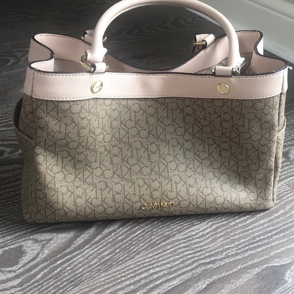 Calvin Klein Handbags - Brand new Calvin Klein shoulder tote bag